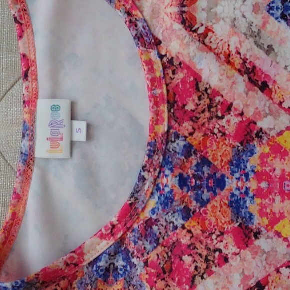 5/$25 Lularoe Irma Tunic Top Shirt Size Small Pink - Picture 2 of 4